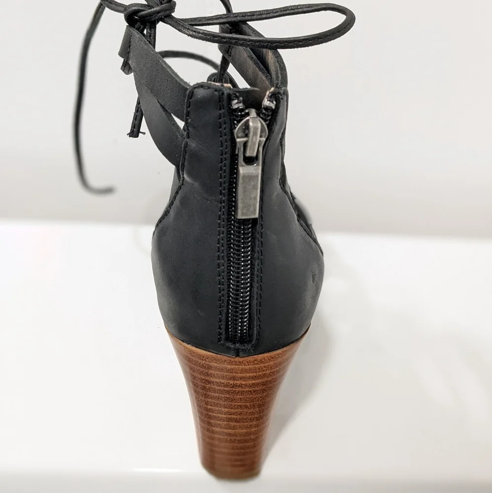 Me too leather sandals